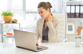 Awọn aami aisan ti osteochondrosis ti ọpa ẹhin